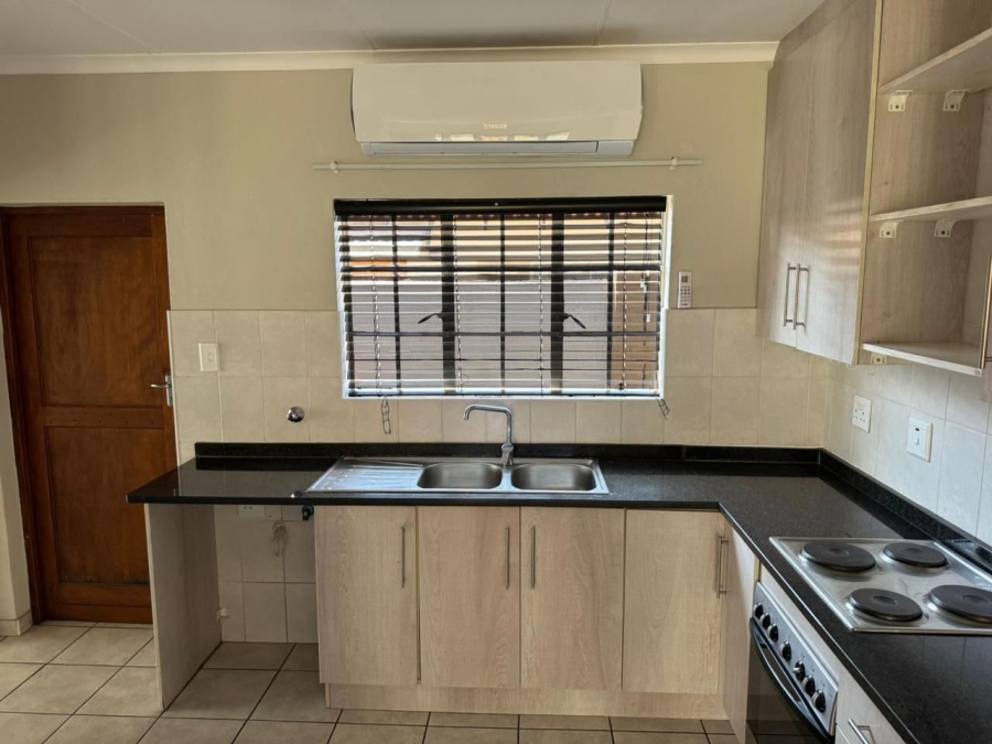 4 Bedroom Property for Sale in Hexrivier Lifestyle Estate North West